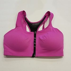 Nike Dry Fit workout bra Sz Small